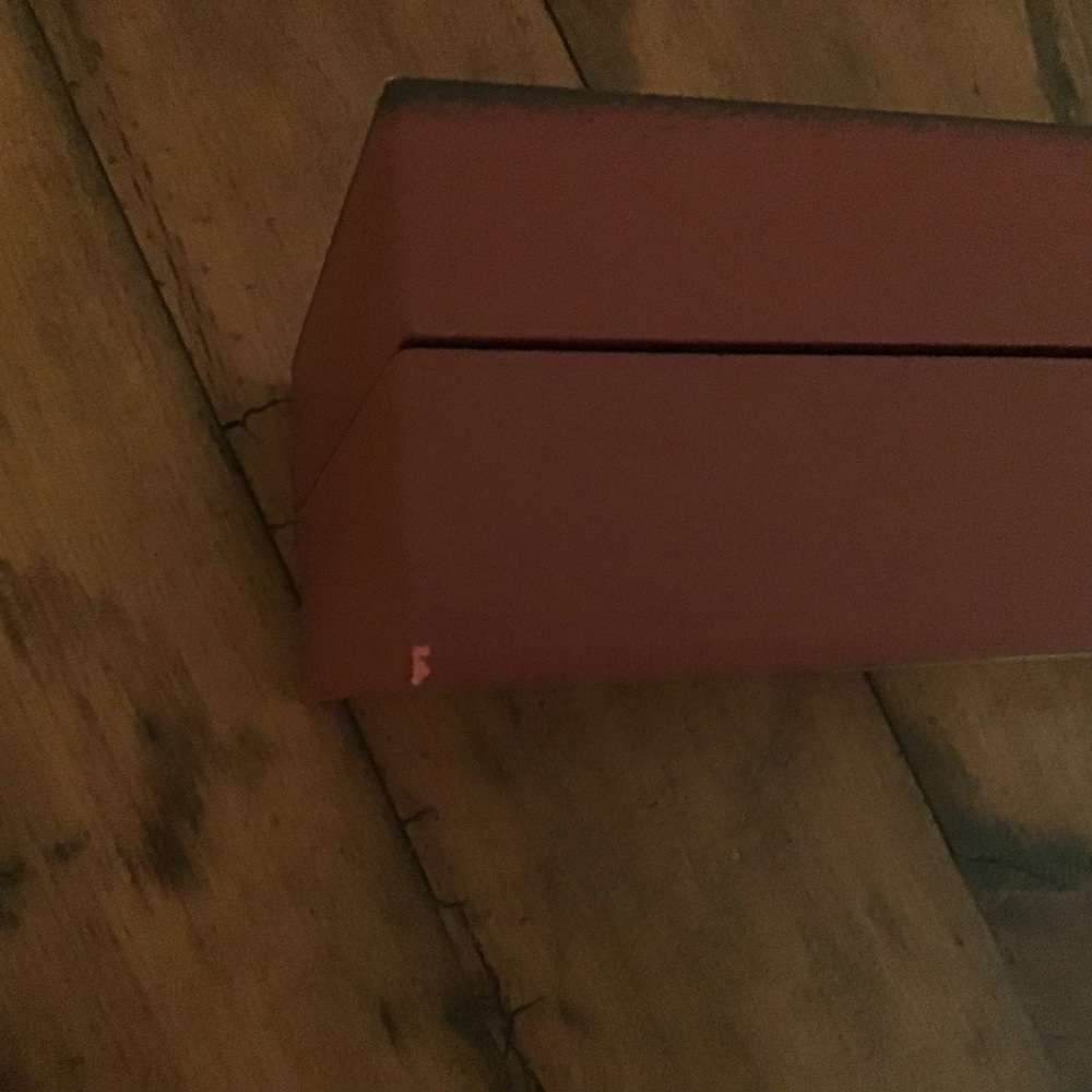 Holiday Cardinal Keepsake Box - Red and Green Decorative Chest - Picture 5 of 5